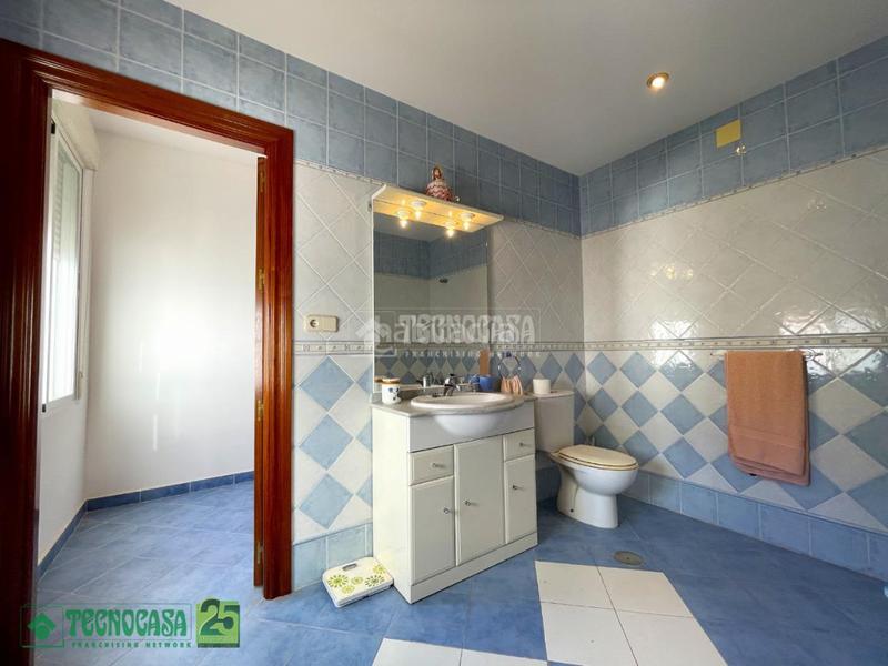 Foto 5c3c16bf-de22-4c2e-ac25-45e65f6e891d. Casa aparellada a Noblejas