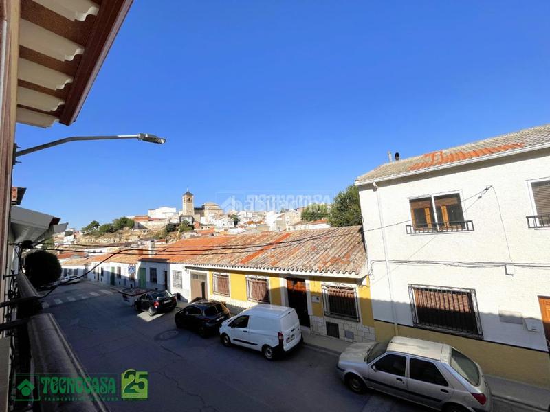 Foto 756f8b44-962b-4c53-b3c8-92207e2112e5. Casa aparellada a Noblejas