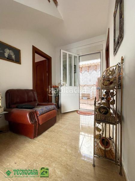 Foto c018643d-754d-4fd2-9df7-5f127f0b5d15. Casa aparellada a Noblejas