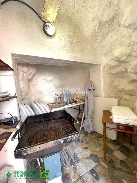 Foto ce6edbdb-c41d-49f1-be4f-bc0c275deff3. Casa aparellada a Noblejas