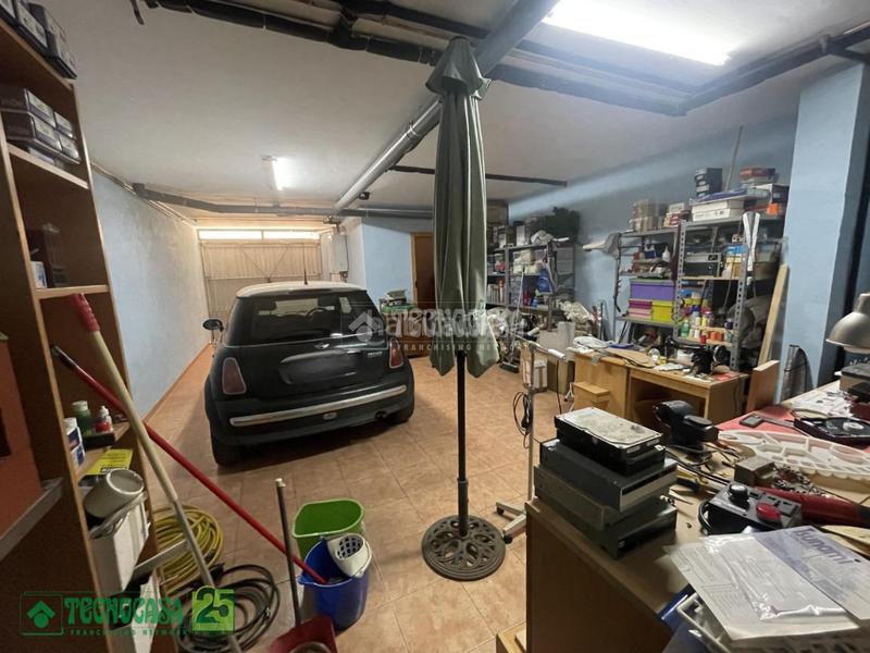 Foto e5b7fa6a-4c0b-4274-b744-5780b391a1ee. Casa aparellada amb calefacció a Yepes