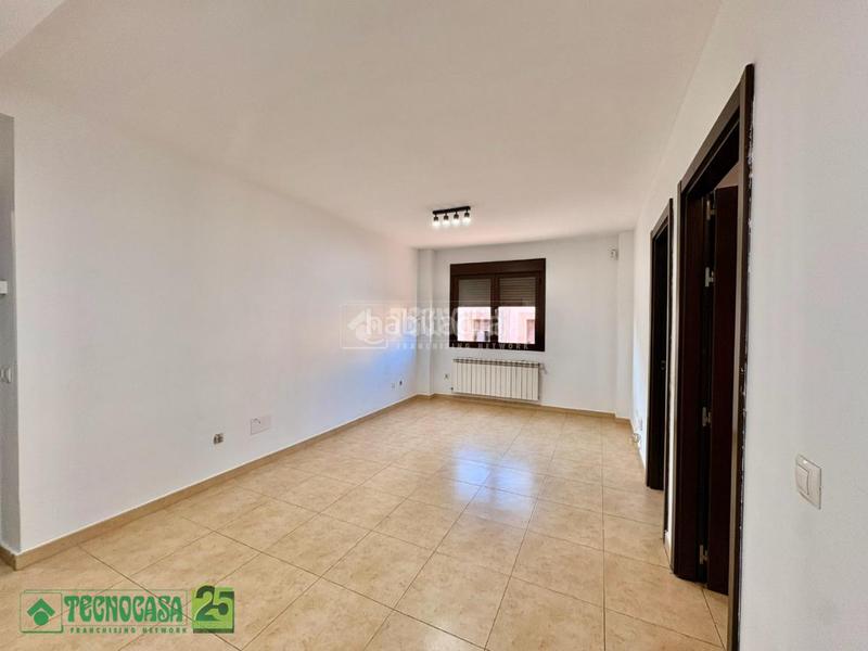 Foto 0c2bb85d-c4db-45d7-b8cb-513e3331dfbf. Appartement avec chauffage dans Urbanización San Isidro Ocaña