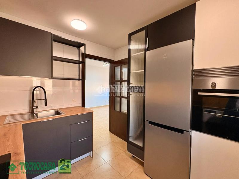 Foto 5094f0e3-3f8e-4220-aa72-f4a145494056. Appartement avec chauffage dans Urbanización San Isidro Ocaña