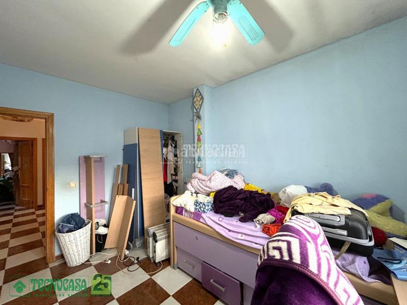 Foto 2ab5ad57-f6ab-4d2d-a7f3-721a68088819. Doppelhaus mit parking in Noblejas