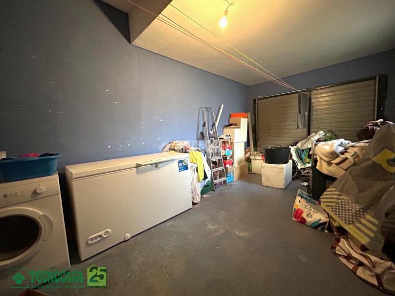 Foto 456a6797-d808-4304-9049-499c3fee9a0e. Doppelhaus mit parking in Noblejas