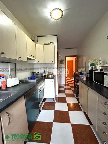 Foto 9f6dd7af-2c95-4f04-91ac-bd86070fff7a. Doppelhaus mit parking in Noblejas