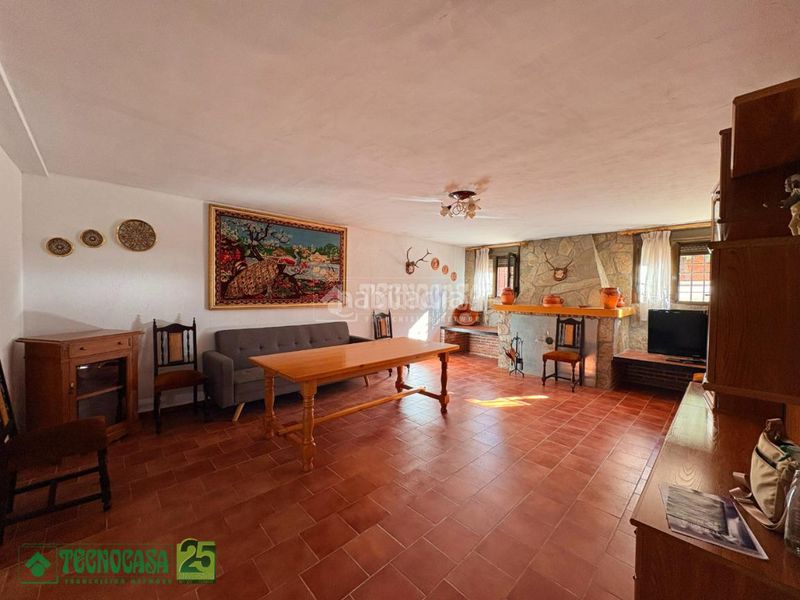 Foto 1ed9b007-e251-4346-9141-7ff437d1c14f. Casa amb calefacció a Dosbarrios