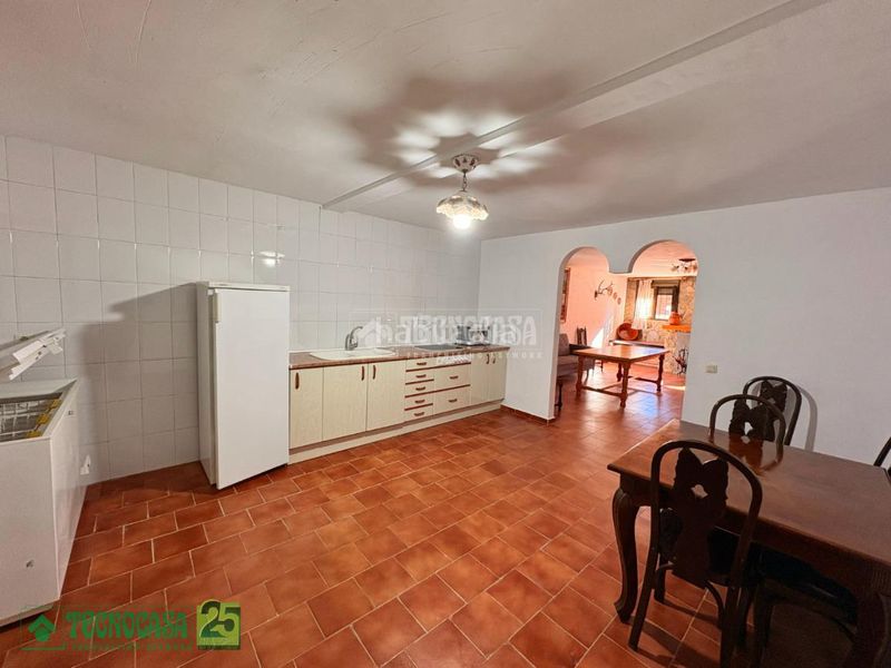 Foto 2986bce6-a598-4ecb-8047-9cd5387d76b9. Casa amb calefacció a Dosbarrios