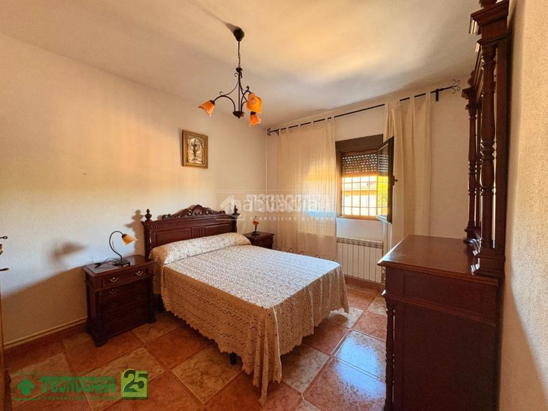 Foto 4e2233ee-c099-4a82-aed9-fcf12d720934. Casa amb calefacció a Dosbarrios