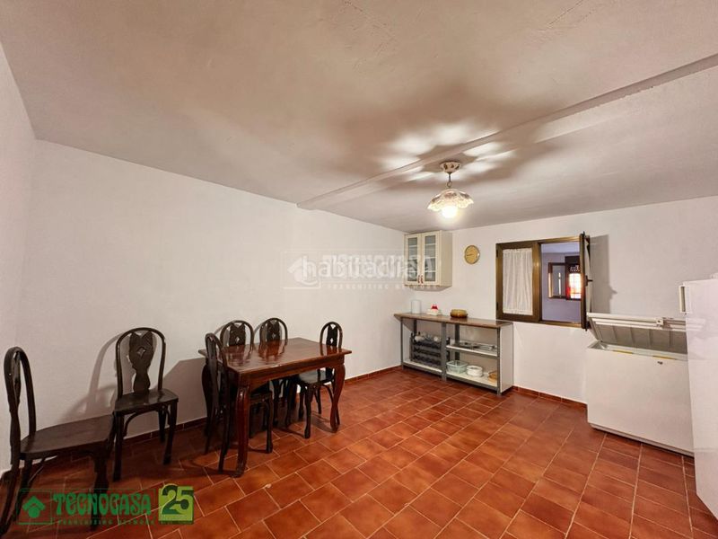 Foto 566244cb-393d-4a27-9edf-1350ecd02cdd. Casa amb calefacció a Dosbarrios