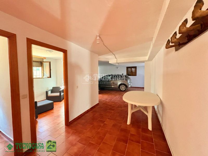 Foto d2422812-50ab-438b-8d83-cef6ce77c535. Casa amb calefacció a Dosbarrios