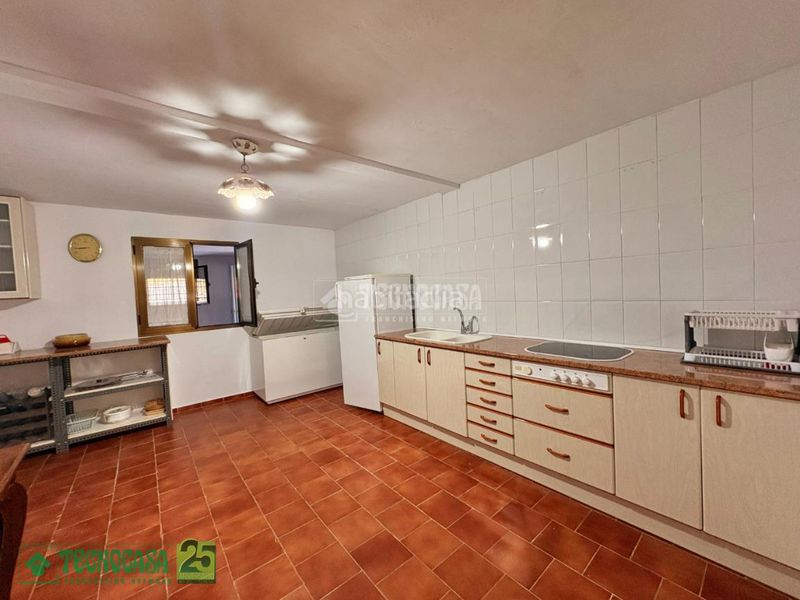 Foto efc85723-0e5c-437a-8994-35f0a38c2943. Casa amb calefacció a Dosbarrios