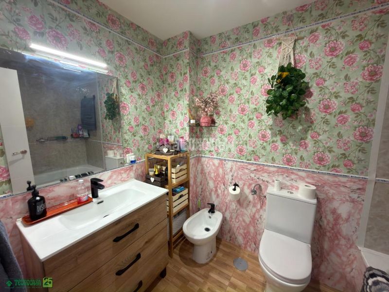 Foto 1b3ecede-d01a-4b05-967c-6e349e454a10. Pis amb piscina a Yepes