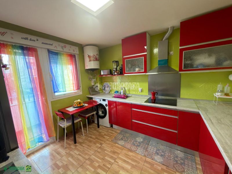 Foto 280c9887-2d2d-4c14-a020-a2eeb0b3ad44. Pis amb piscina a Yepes