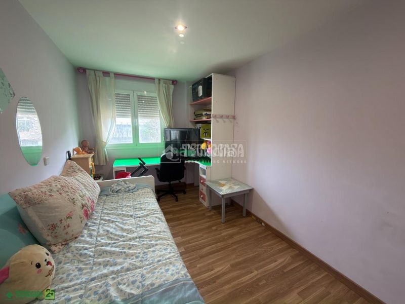 Foto 5c54d29f-556f-43aa-9830-fb4a41f24e6d. Pis amb piscina a Yepes