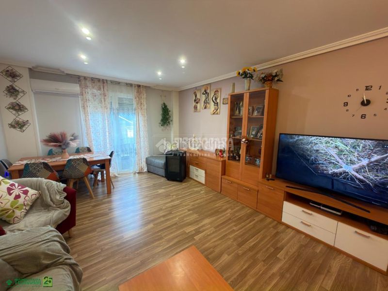 Foto 6c7b0e72-733e-401d-a71f-859d7846d562. Pis amb piscina a Yepes