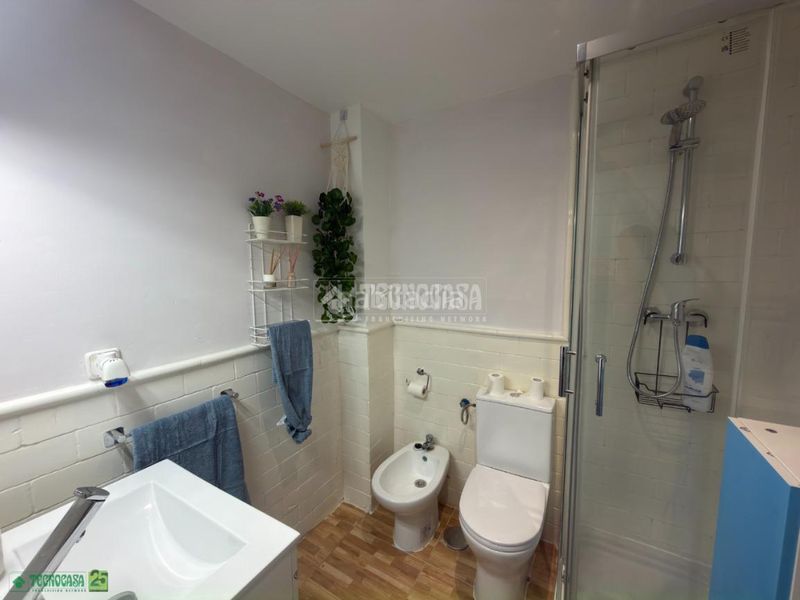 Foto c42f5ed7-1e75-4b42-b4e7-cd22e35c313f. Pis amb piscina a Yepes