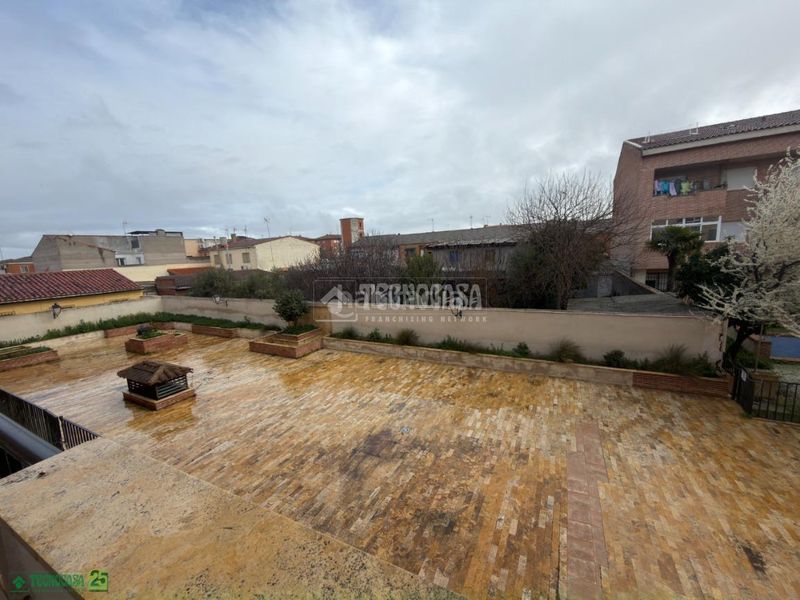 Foto cacd8ff3-fa11-45b9-aa67-a06a92d6f70c. Pis amb piscina a Yepes