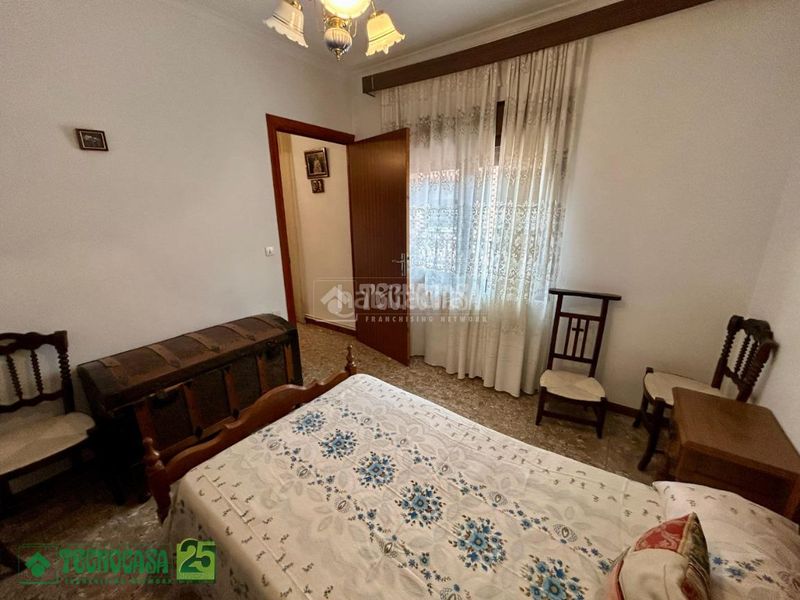 Foto f4819eff-7f7b-444d-ba43-38066472226b. Casa amb calefacció aparcament a Corral de Almaguer