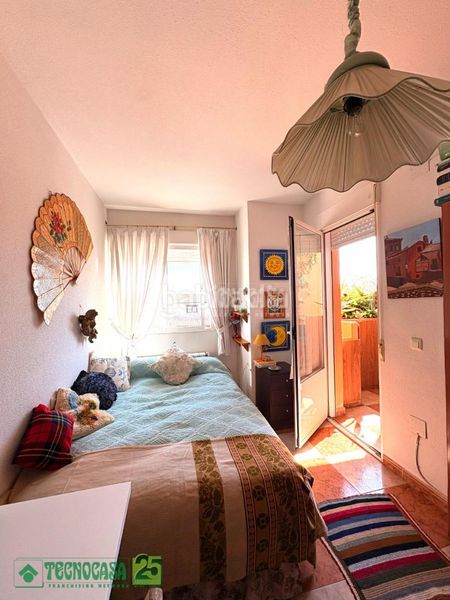 Foto 42184d05-39bc-4bd9-85c9-ff937cd0d5cd. Casa aparellada amb calefacció a Lillo