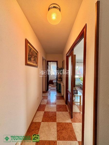 Foto c55cd9a3-1945-4665-b589-cd67a7288694. Casa aparellada amb calefacció a Lillo