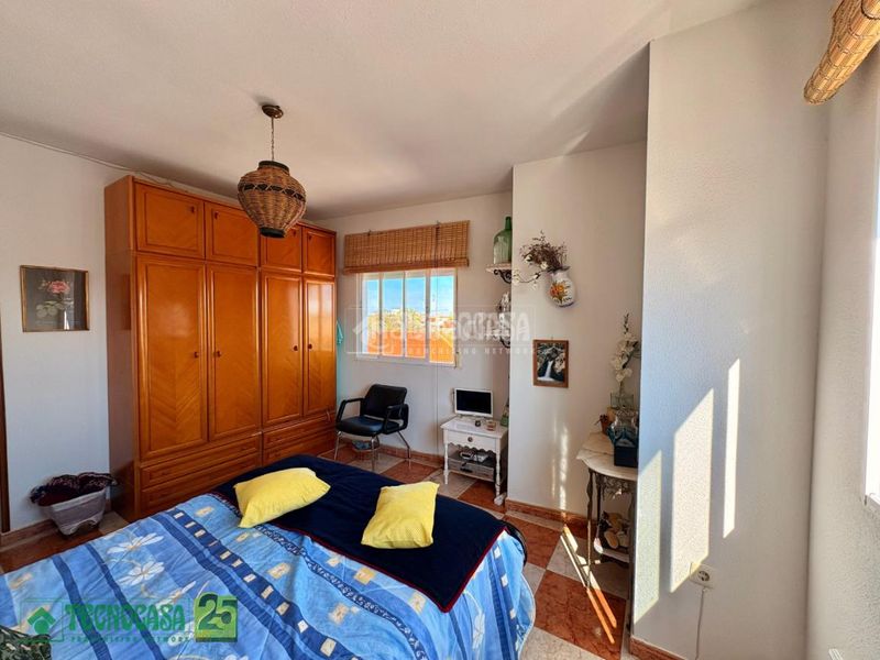 Foto edec5dcf-7624-4770-b9c7-cfa720929ae6. Casa aparellada amb calefacció a Lillo