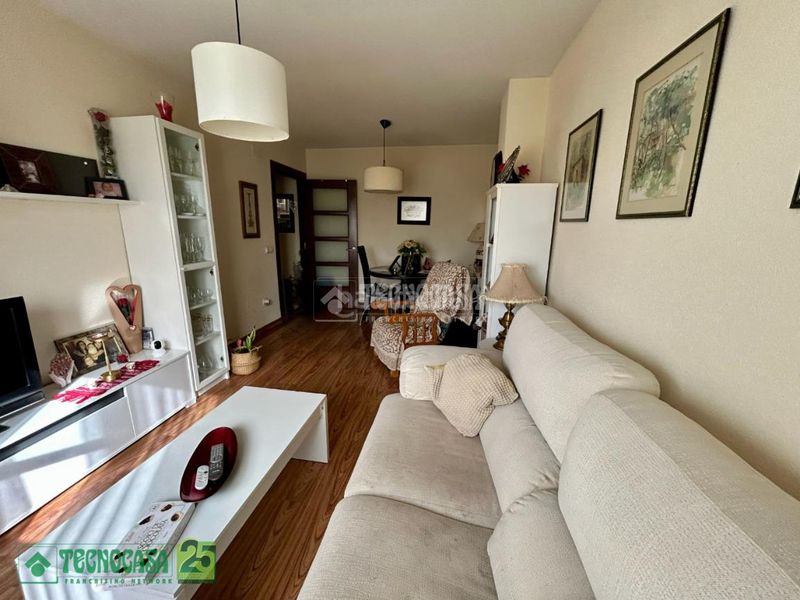 Foto 19f85006-ef22-444f-a323-86fcc1b1ccff. Pis amb calefacció aparcament a Entrada-Gasolineras Ocaña