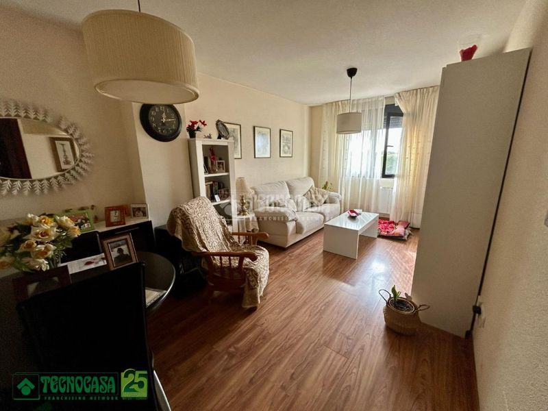 Foto 823c80bd-8709-4696-a7ba-437f24aca7a3. Pis amb calefacció aparcament a Entrada-Gasolineras Ocaña