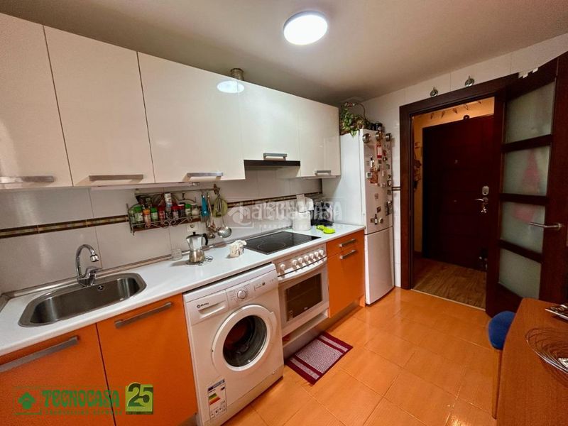 Foto 98f8ba59-5138-467c-8857-a7f34e8d503e. Pis amb calefacció aparcament a Entrada-Gasolineras Ocaña