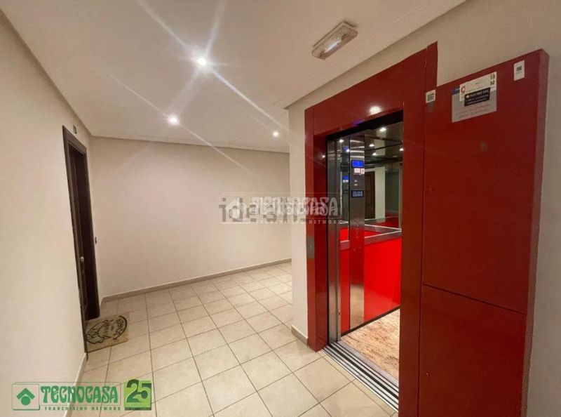 Foto cd0ae49e-00b9-4199-a0cb-201984424acc. Flat with heating pool in Centro Ocaña