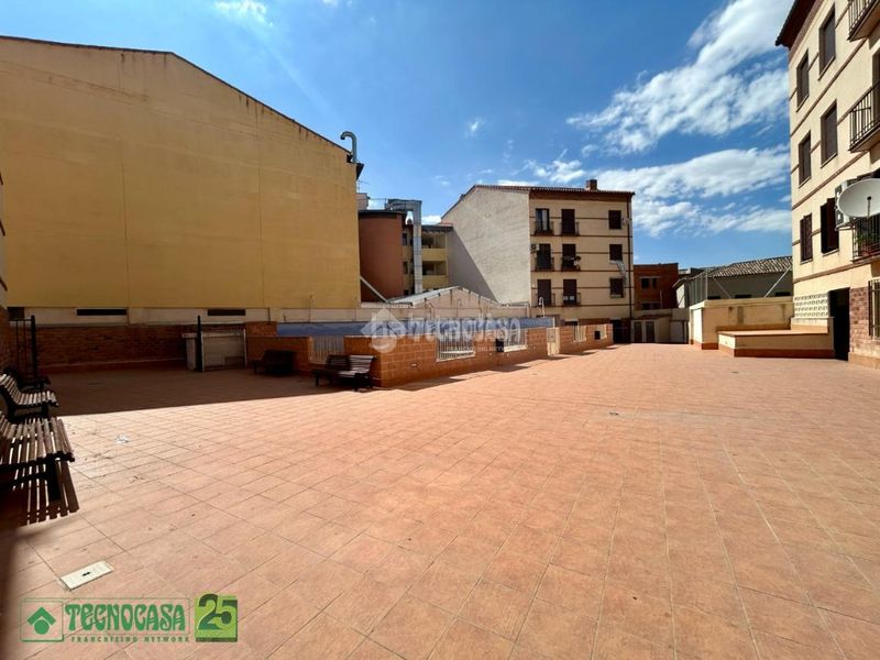 Foto dab6c596-9dd0-4fa9-9290-f3e1877bbaff. Pis amb calefacció aparcament a Entrada-Gasolineras Ocaña