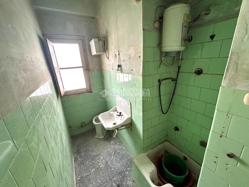 Foto e6d75a5c-7f6c-4605-8061-2c972be93a1c. Piso  en venta en Barrio de Patraix Valencia