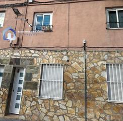 Rez-de-chaussée  Carrer de dom bosco. Teva immobiliaria presenta, planta baja en venta en terrassa, co