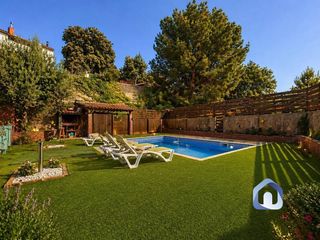 Casa a Sant Fost de Campsentelles. Casa a 4 vientos con piscina privada, barbacoa con  parcela 844