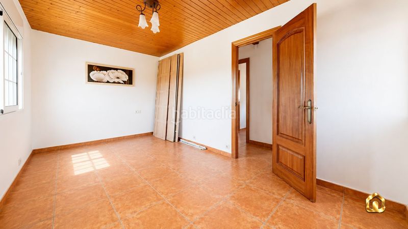 Foto 190e724b-ca79-48e6-8f97-a1e26c338748. Casa amb xemeneia aparcament piscina a Lliçà de Vall