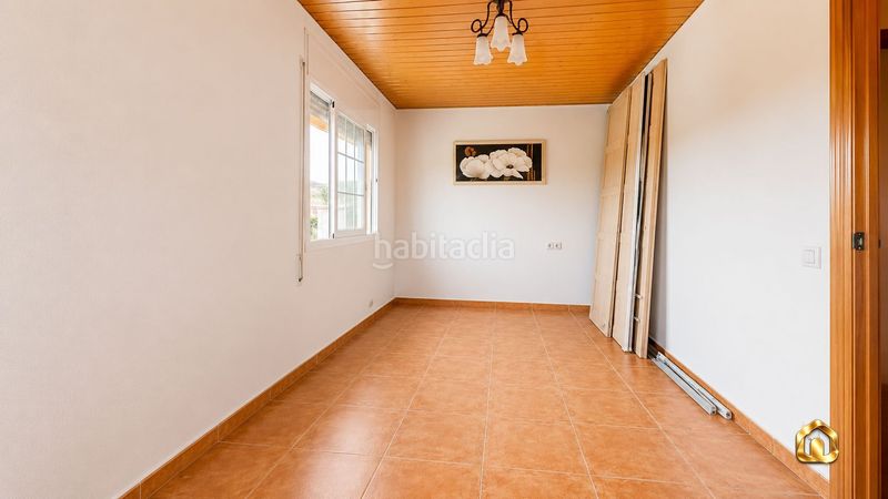 Foto 1c5635da-da4c-43e0-b329-1ad6f5302ae5. Casa amb xemeneia aparcament piscina a Lliçà de Vall