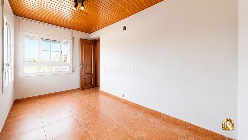 Foto b93be952-26eb-417e-b5f9-52817192b2c1. Casa amb xemeneia aparcament piscina a Lliçà de Vall