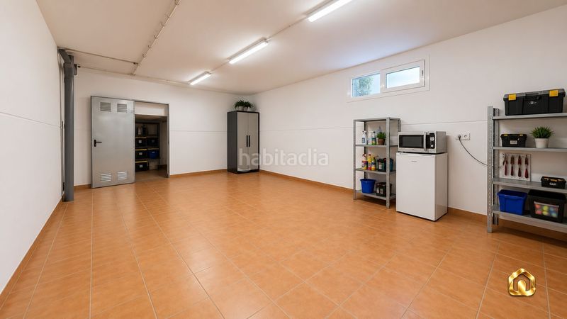 Foto cb719817-e86f-4743-aacd-c72cfd536806. Casa amb xemeneia aparcament piscina a Lliçà de Vall