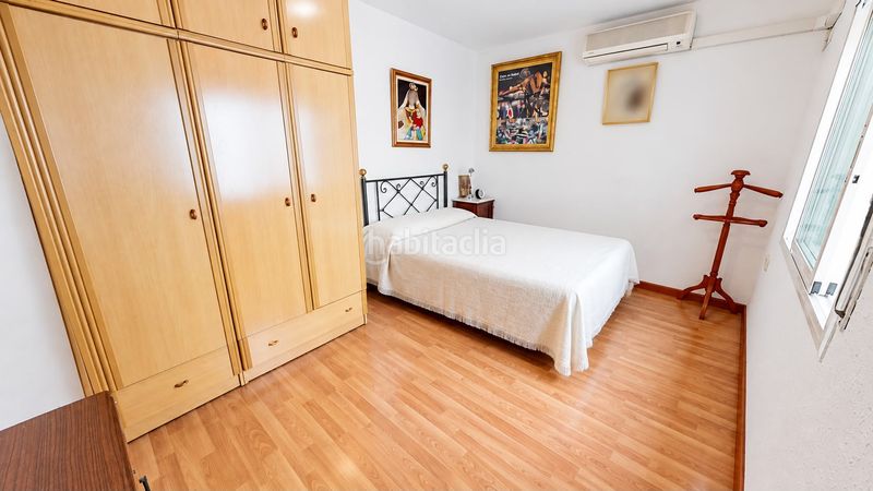 Foto b51641d0-3fb8-4fab-a80d-42e64b29c3b8. Casa adossada amb calefacció a Centre Mollet del Vallès