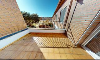 Maison jumelée à Vilanova del Vallès. Chalet adosado en vilanova del vallès tu nuevo hogar te espera!.