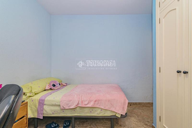 Foto ea623802-6dbd-475f-9b38-87695a428d31. Pis amb aparcament a Fígares Granada