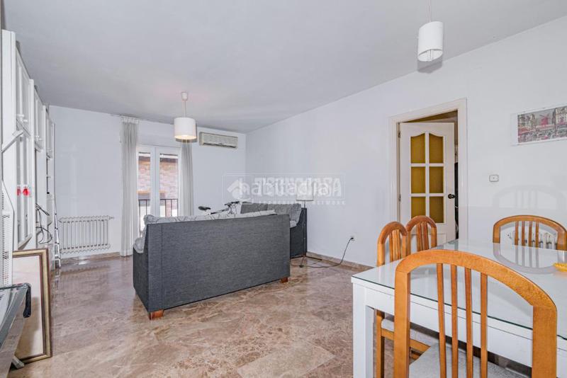 Foto f38808bc-fbd9-404a-b260-fbfd6067c585. Pis amb aparcament a Fígares Granada