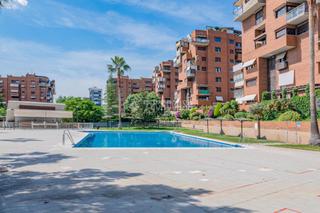 Appartement à Av. F. Garcia Lorca - Nueva Estación Autobuses. Piso en venta en granada
