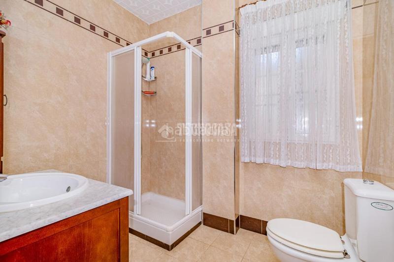 Foto 0f773d32-a2c5-491a-8fad-dce70d4a24a7. Maison jumelée avec chauffage parking dans Cerrillo de Maracena - Periodistas Granada