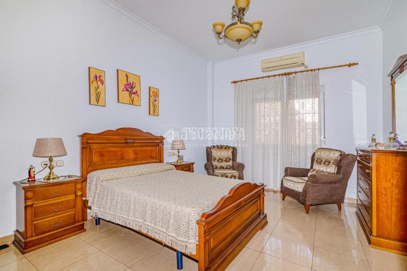 Foto 22e26890-1eb5-4564-8294-edf796352c88. Maison jumelée avec chauffage parking dans Cerrillo de Maracena - Periodistas Granada