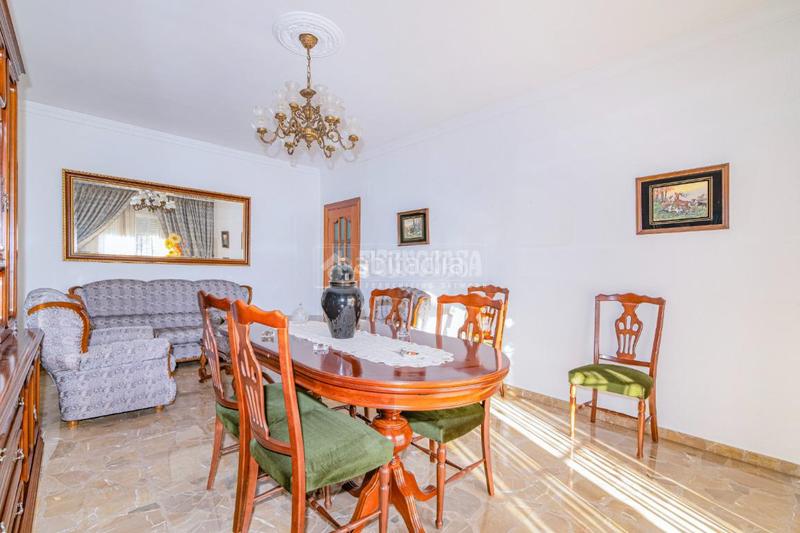 Foto 389d7f62-c9b1-4a77-905f-3e2a332097b1. Maison jumelée avec chauffage parking dans Cerrillo de Maracena - Periodistas Granada