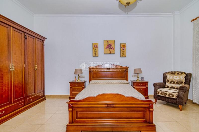 Foto a61a118d-0339-46ca-80b0-59e74574b13a. Maison jumelée avec chauffage parking dans Cerrillo de Maracena - Periodistas Granada