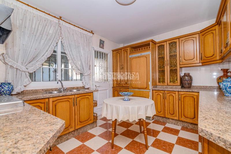 Foto d009b21c-0044-4ad7-9c1f-51d5d0bf14d1. Maison jumelée avec chauffage parking dans Cerrillo de Maracena - Periodistas Granada