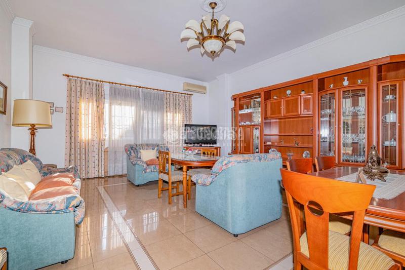 Foto fa1c1656-747a-4d34-b6ee-8016980a6a87. Maison jumelée avec chauffage parking dans Cerrillo de Maracena - Periodistas Granada