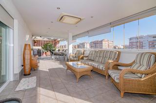 Ático en Av. F. Garcia Lorca - Nueva Estación Autobuses. Ático en venta en granada